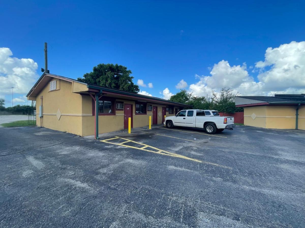 Royal Palms Motel & Rv Park New Orleans Ngoại thất bức ảnh
